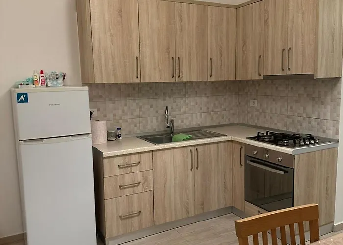 Oristay Aprtement Διαμέρισμα Polisi i Vogel